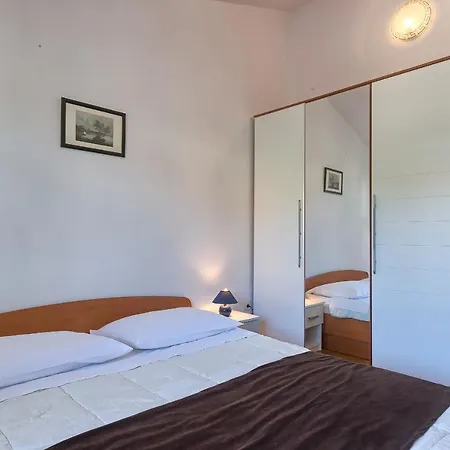 Apartment Kascuni