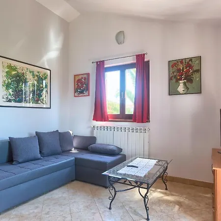 Apartment Kascuni Pula