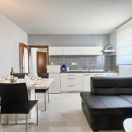 Apartment Kascuni